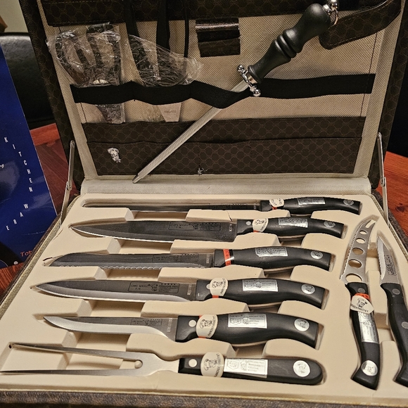 Carl Weill 24pc knife set in carrying case. Never used. - Picture 2 of 5